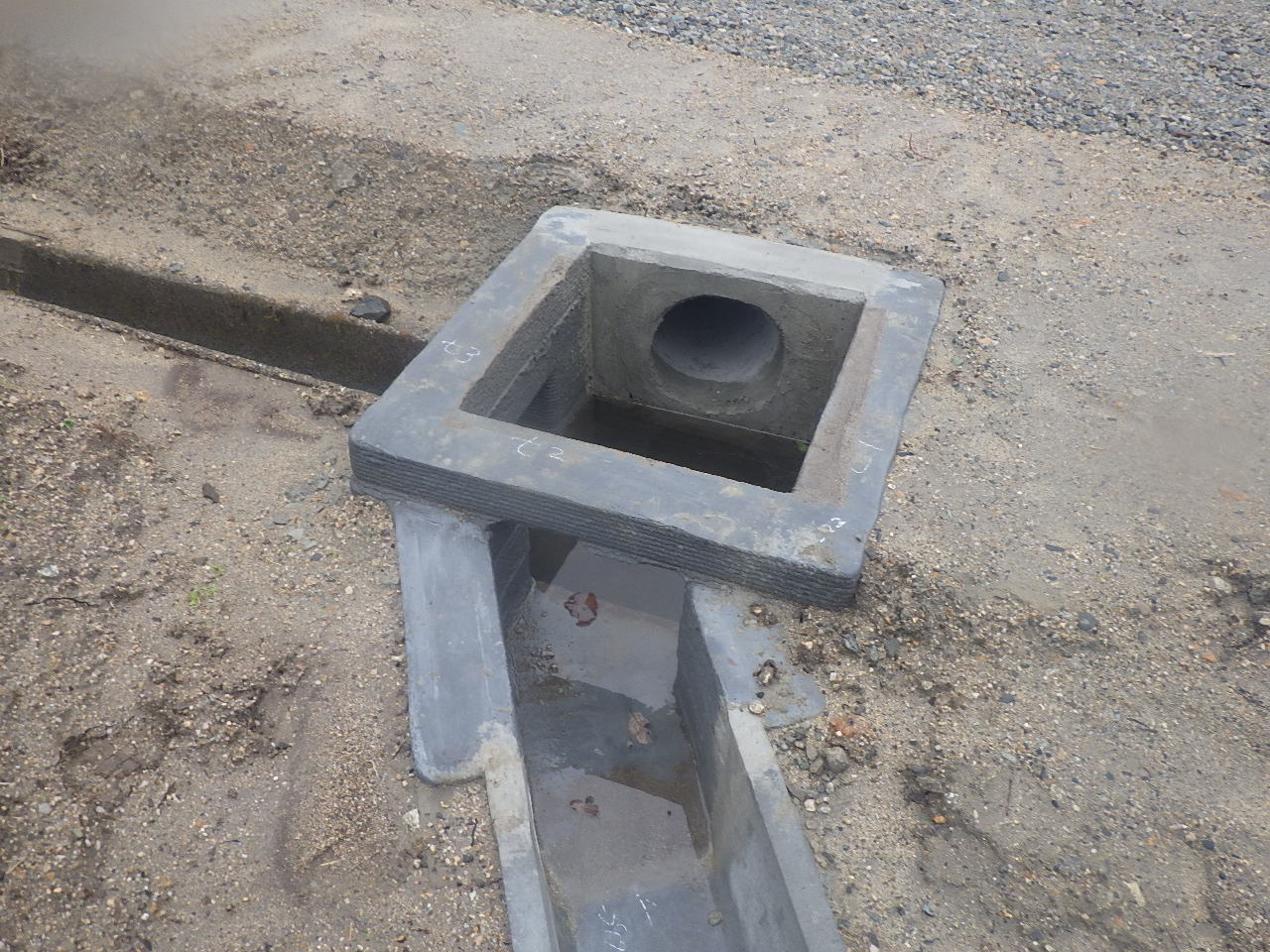 排水桝・接続部材